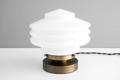 TABLE LAMP MODEL No. 2697