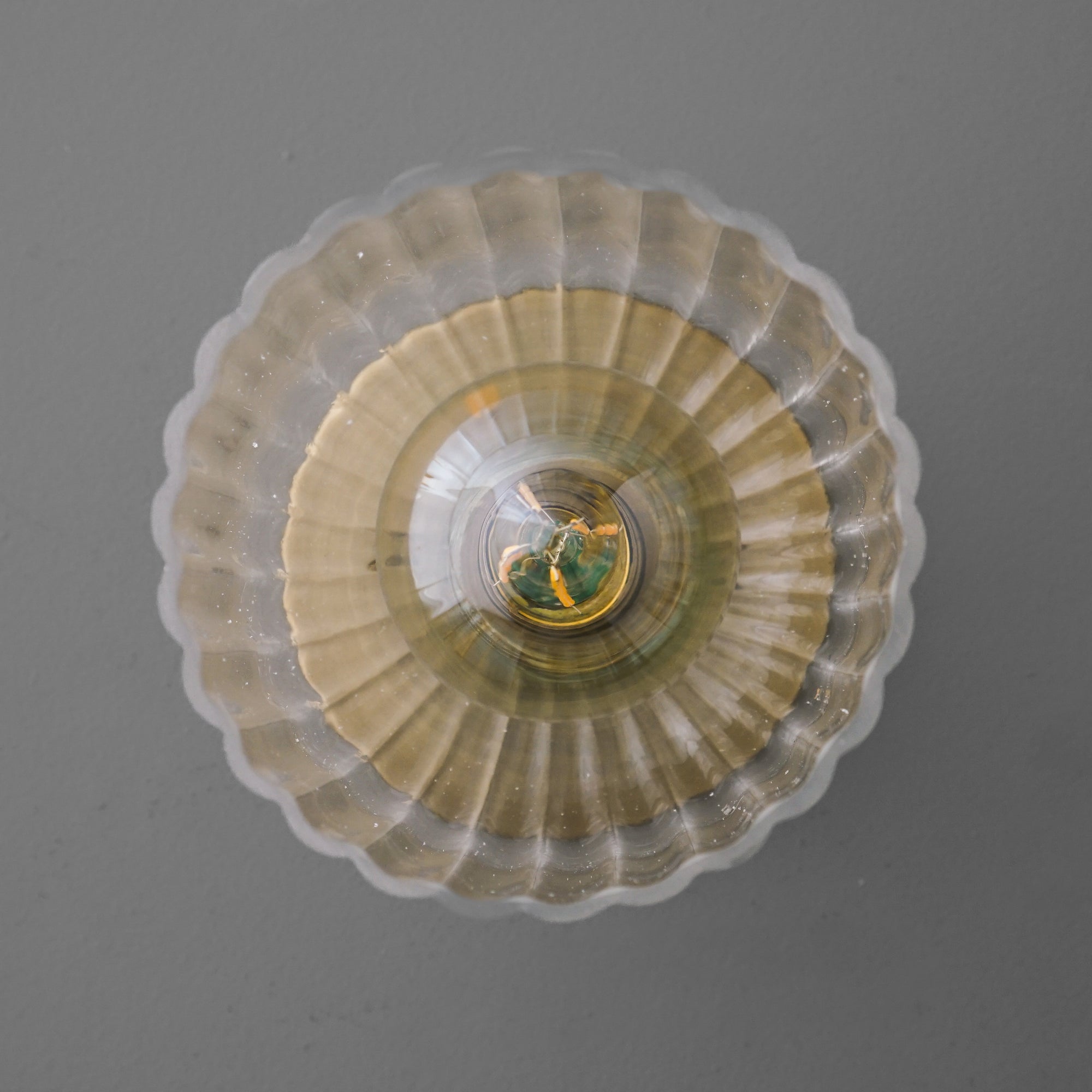 CEILING LIGHT MODEL NO. 1116