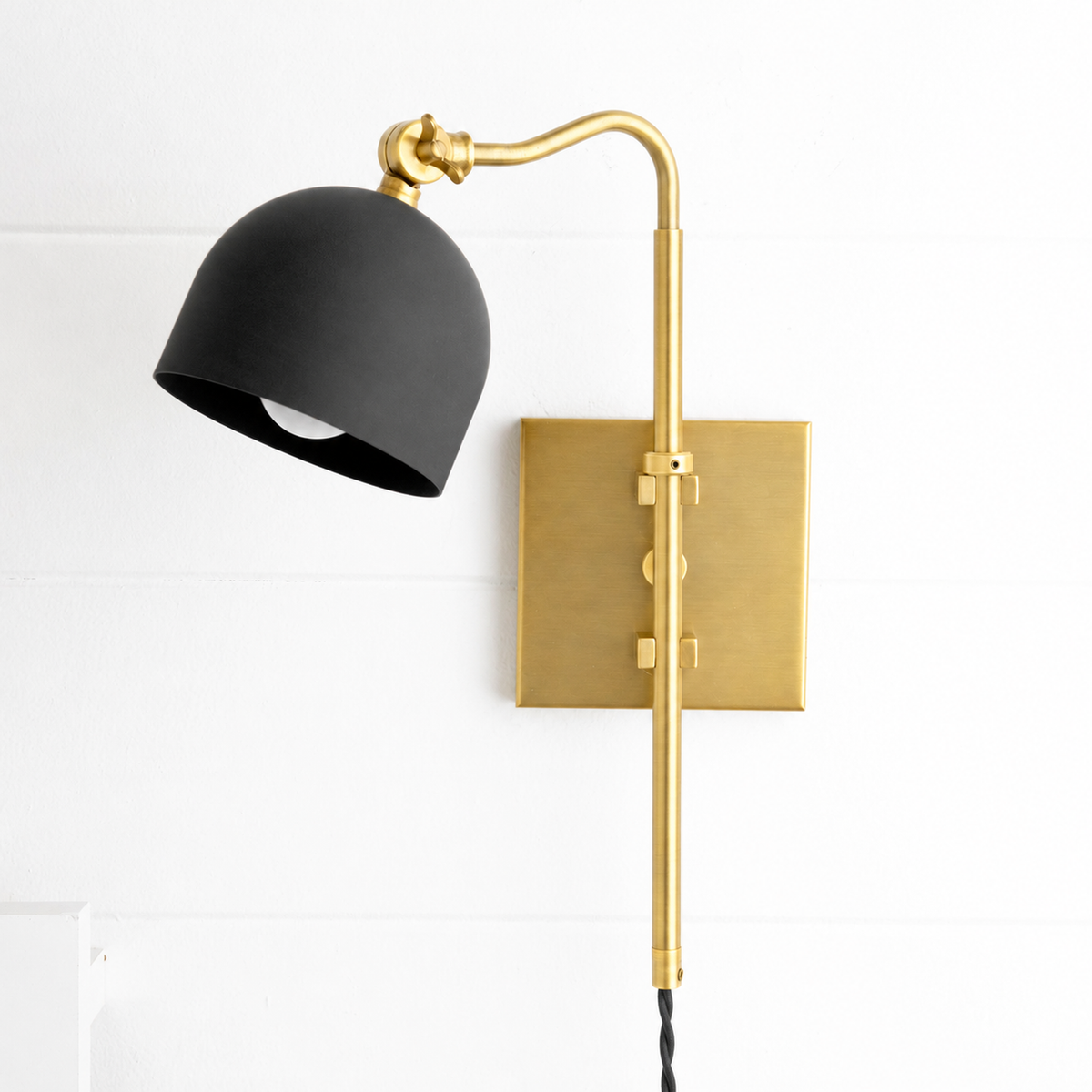 SCONCE MODEL NO. 5025 in Sealed Brass/Black