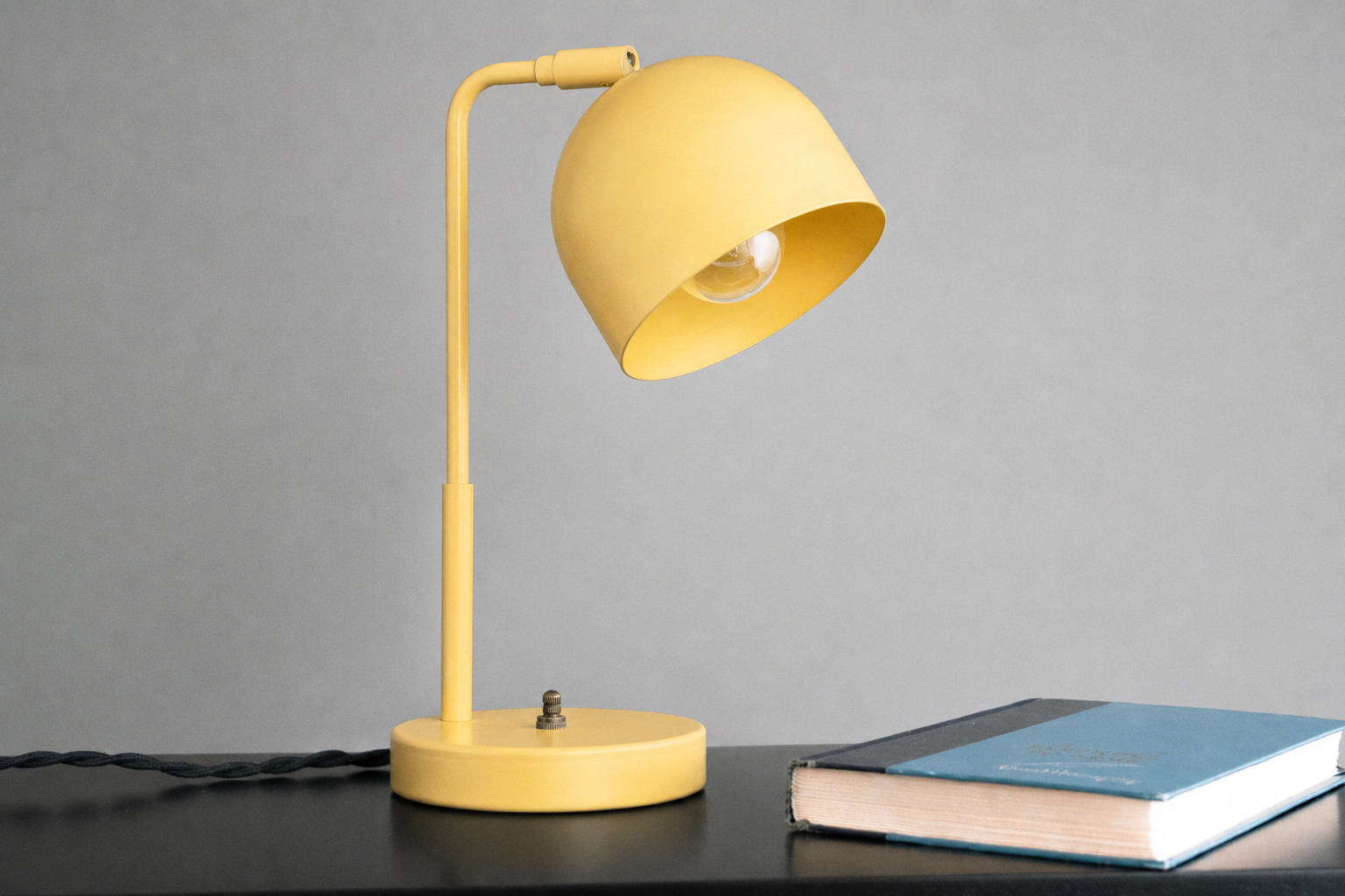 TABLE LAMP MODEL NO. 2351