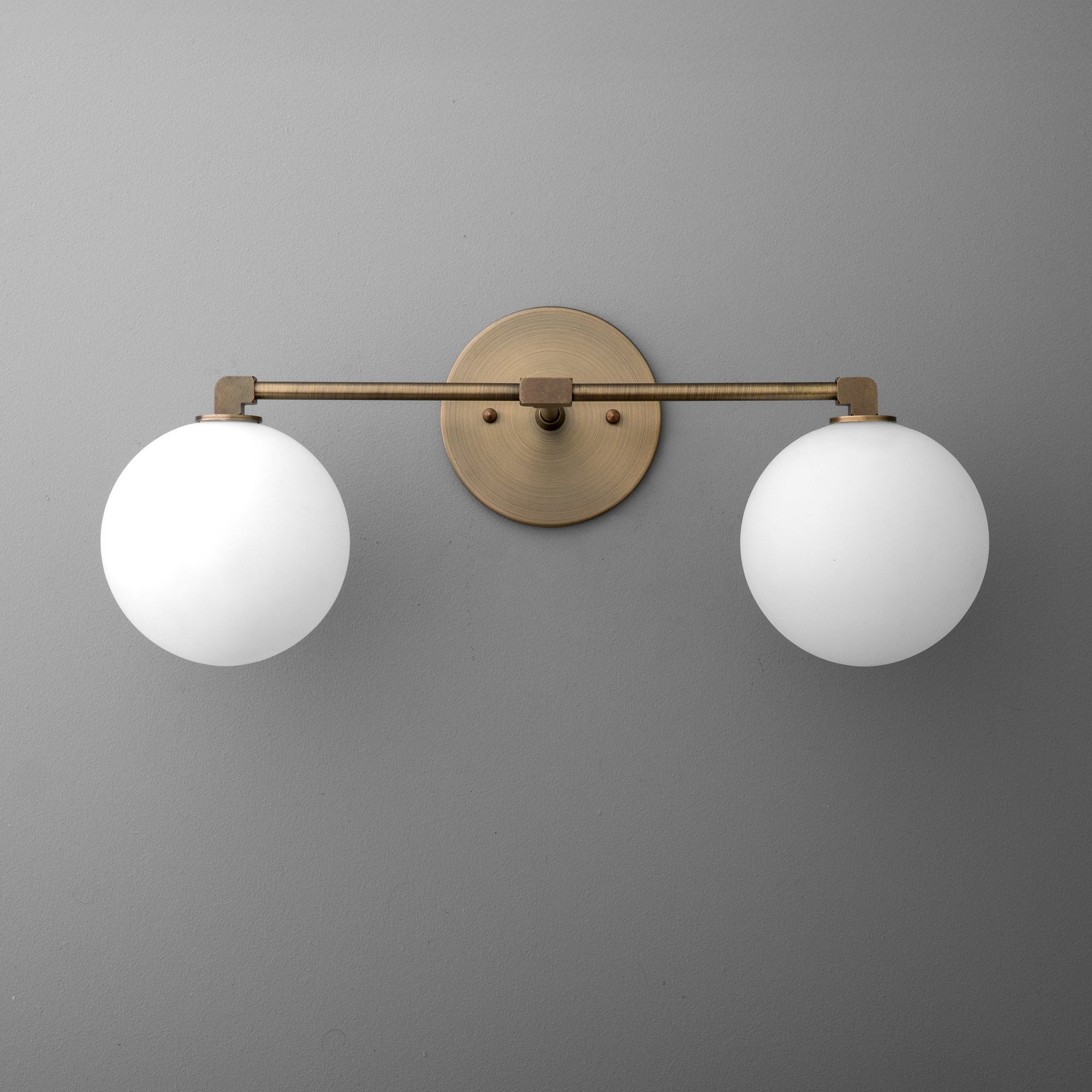 VANITY LIGHT MODEL NO. 1150