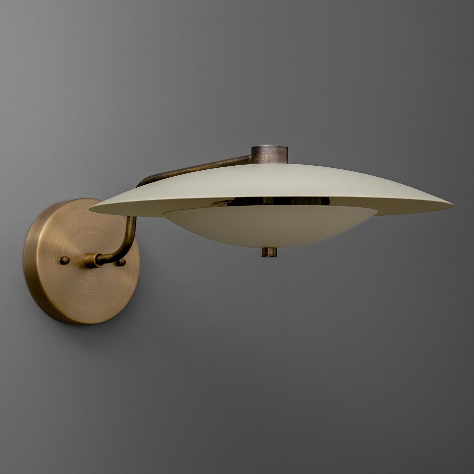 SCONCE MODEL NO. 1581