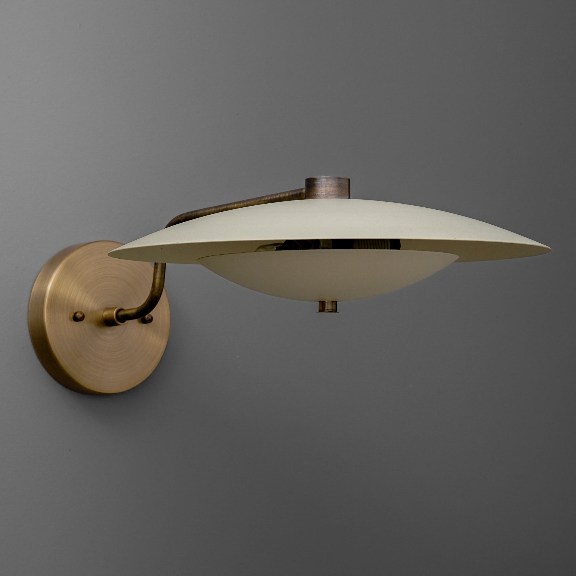 SCONCE MODEL NO. 1581