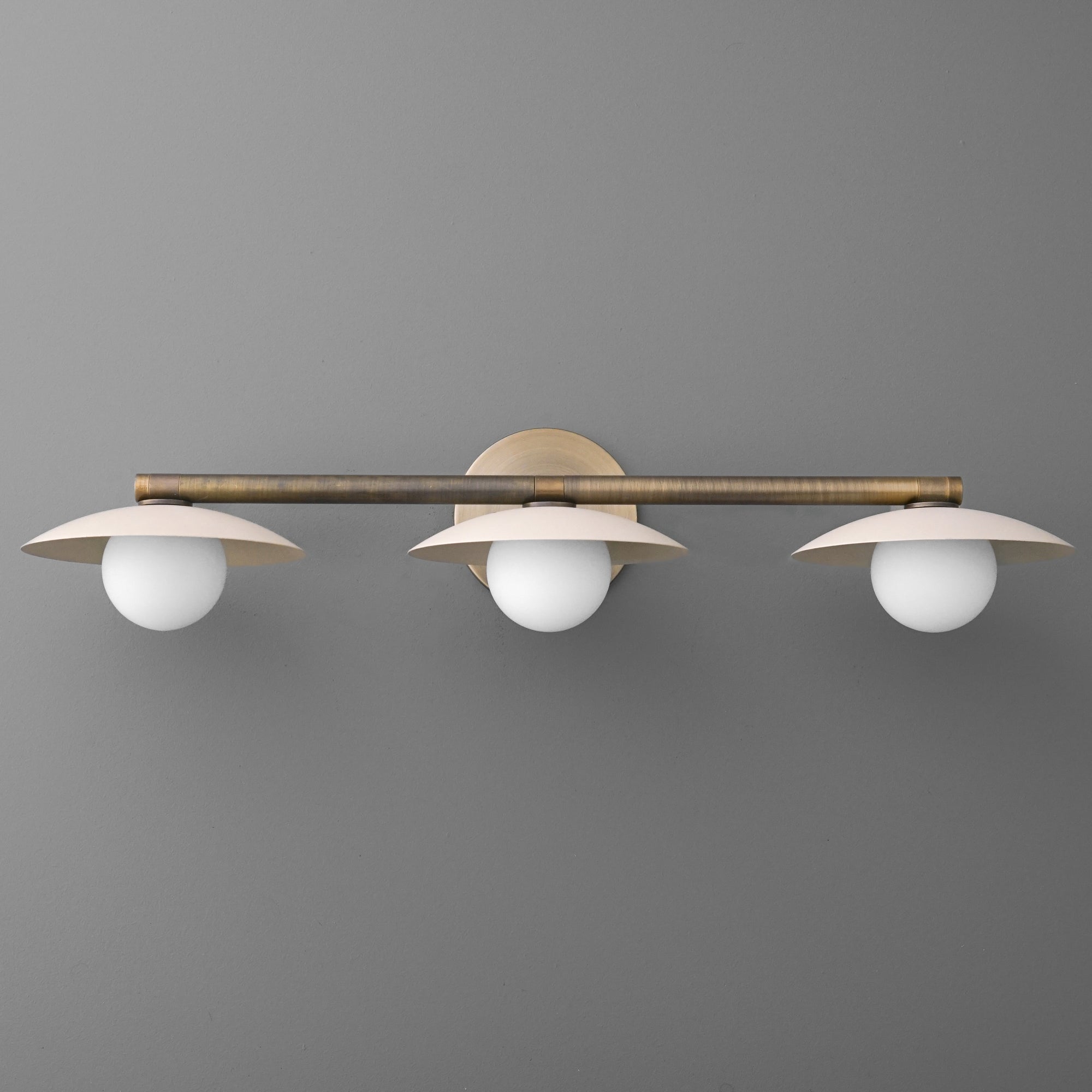 VANITY LIGHT MODEL NO. 1156