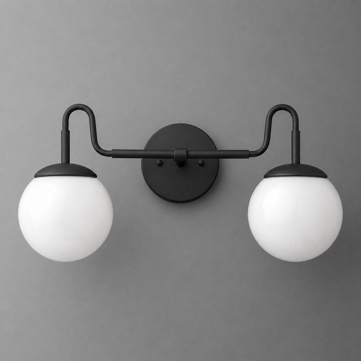 VANITY LIGHT MODEL NO. 3900