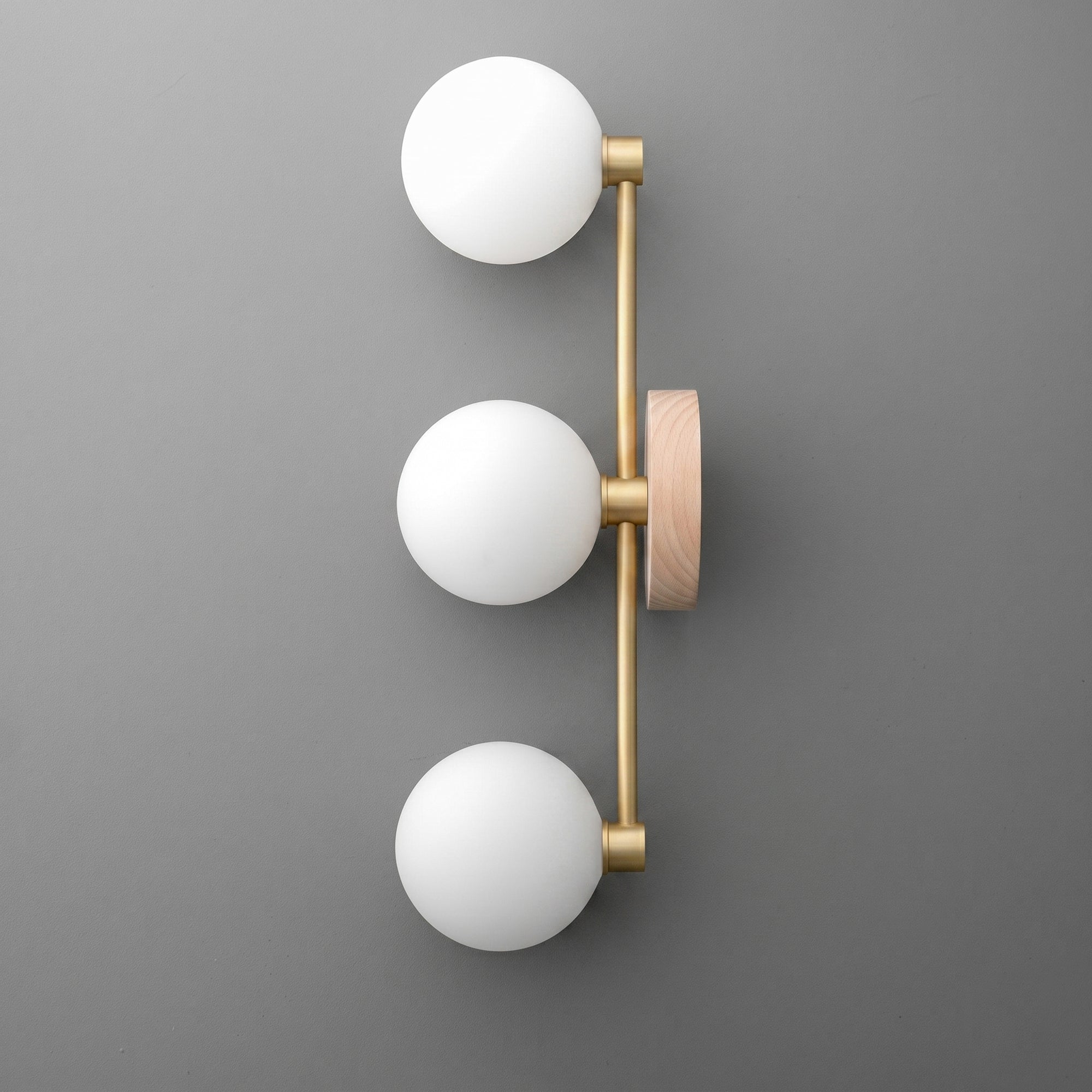VANITY LIGHT MODEL NO. 6089