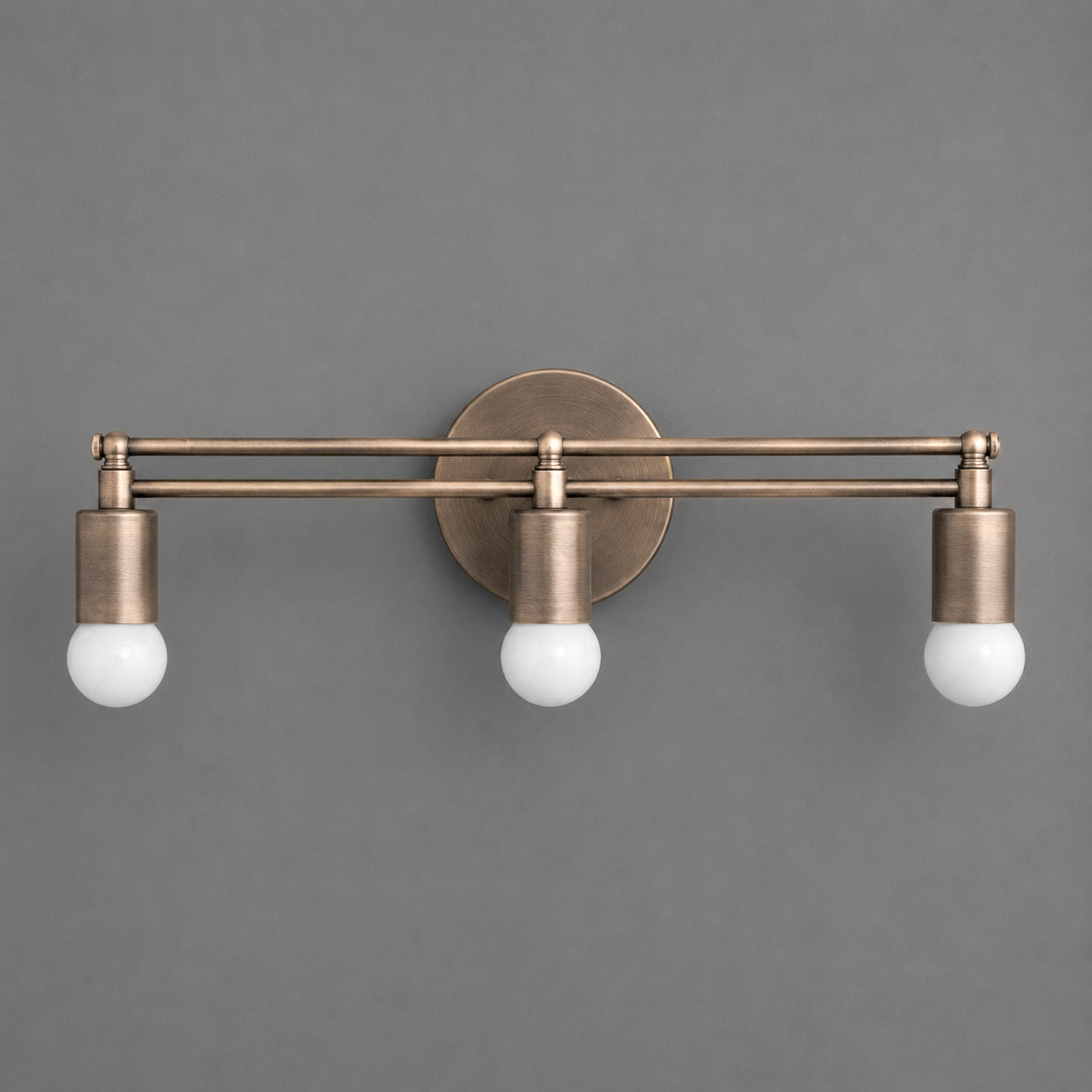VANITY LIGHT MODEL NO. 8256