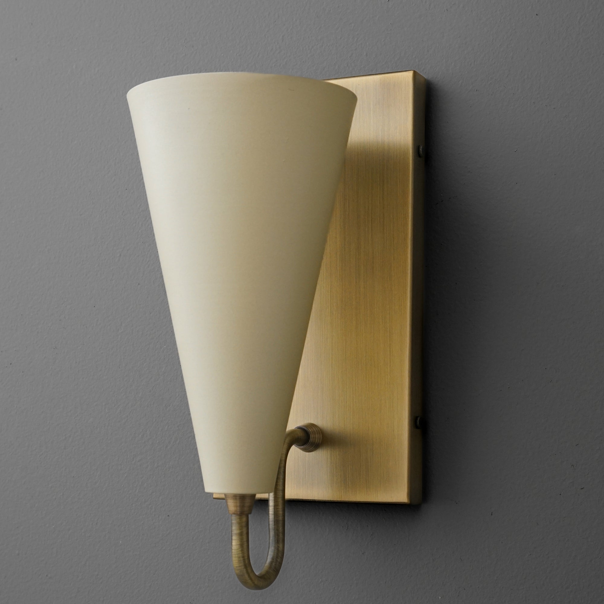 Sconce Light- Model No. 4062