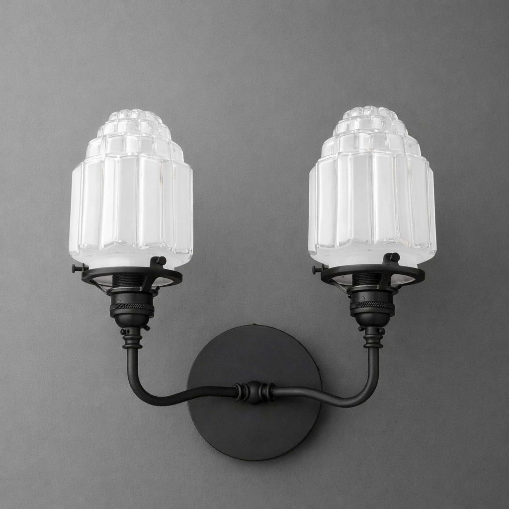 VANITY LIGHT MODEL NO. 7646