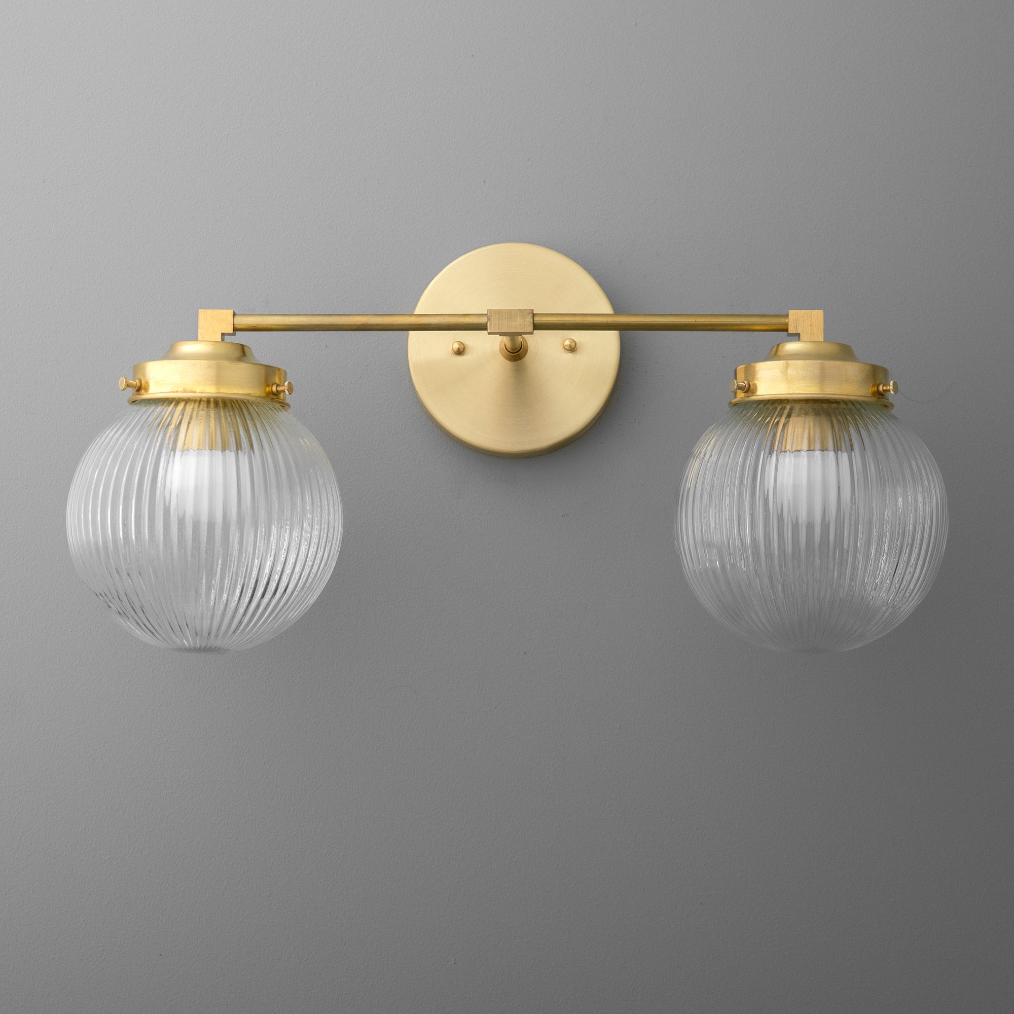 VANITY LIGHT MODEL NO. 1125