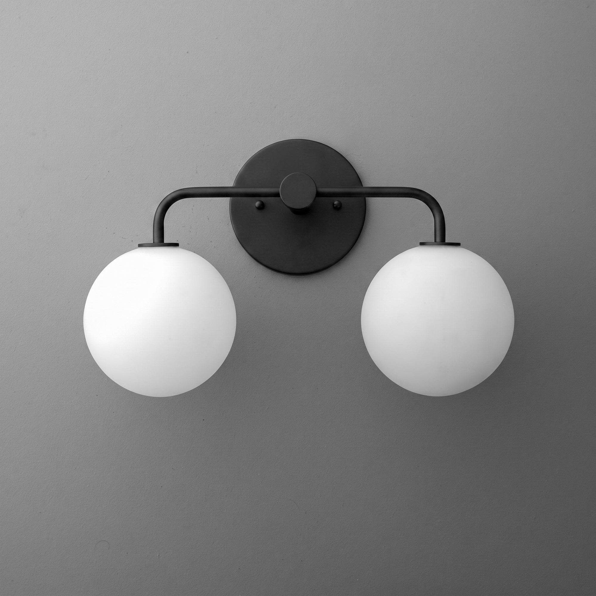 VANITY LIGHT MODEL NO. 1149