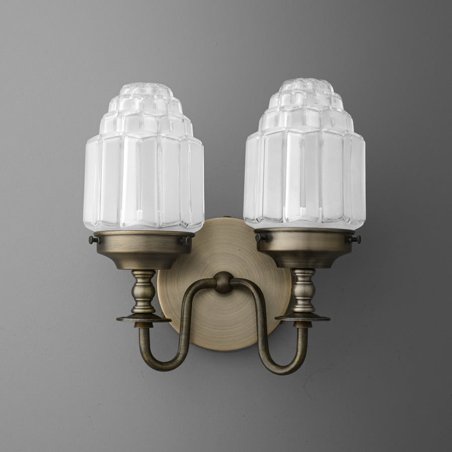 VANITY LIGHT MODEL NO. 8912