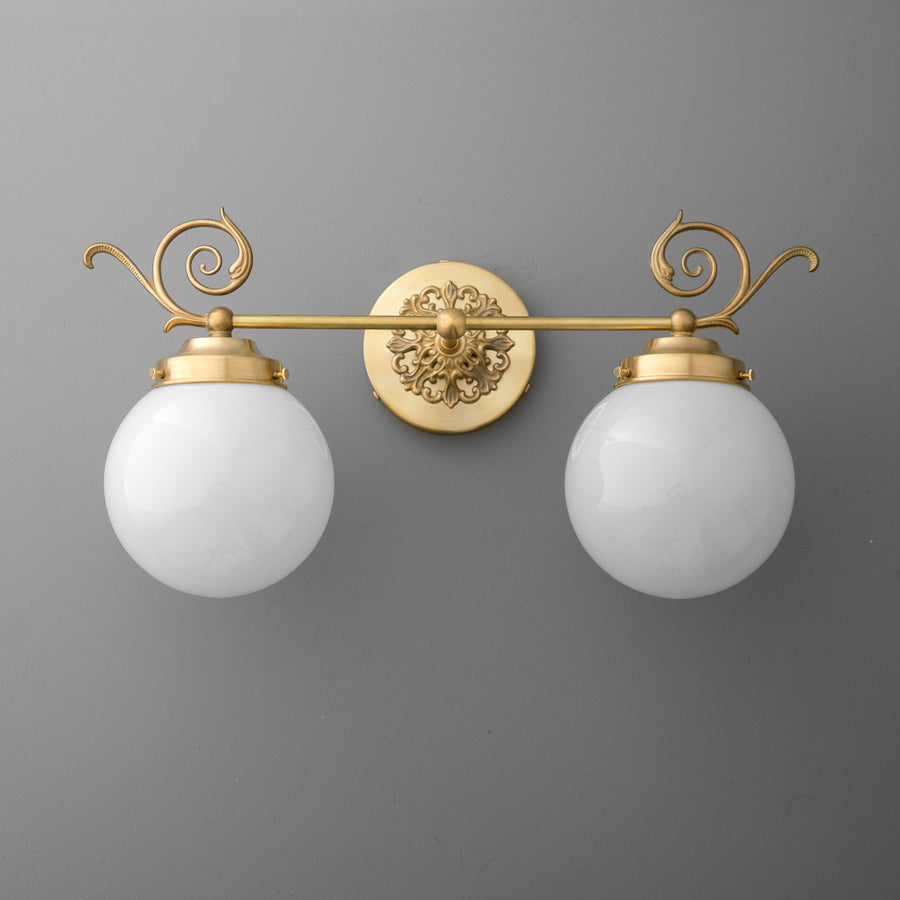 VANITY LIGHT MODEL NO. 1135
