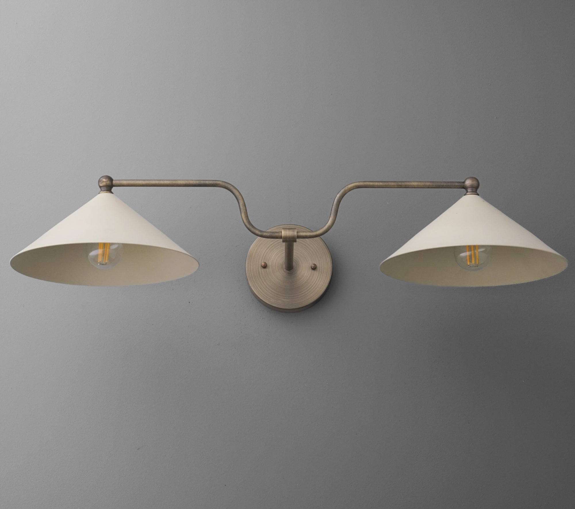 VANITY LIGHT MODEL NO. 1171