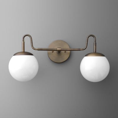 VANITY LIGHT MODEL NO. 3900