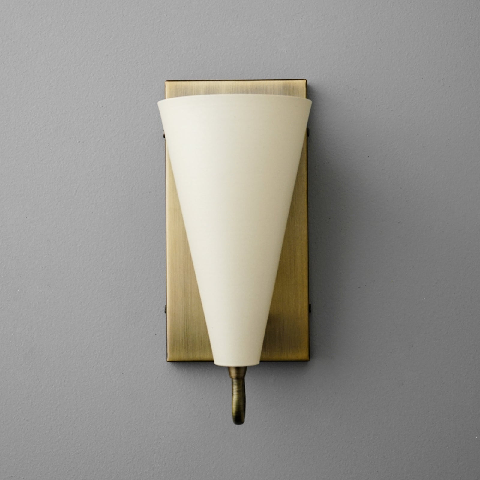 Sconce Light- Model No. 4062