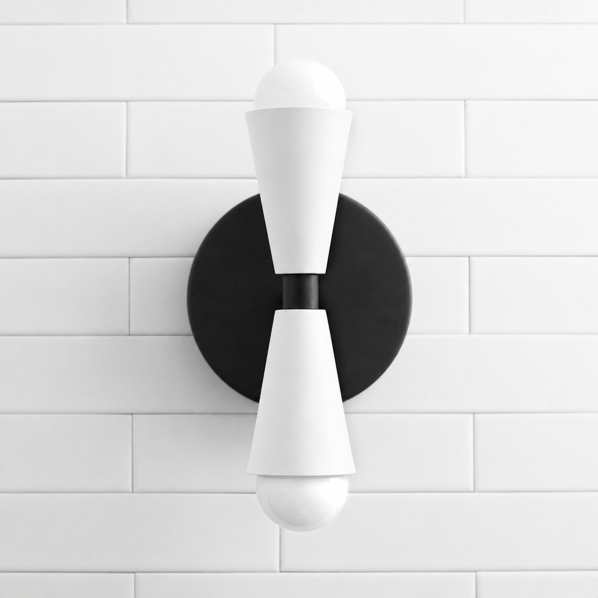 SCONCE MODEL NO. 4717 in Black/White