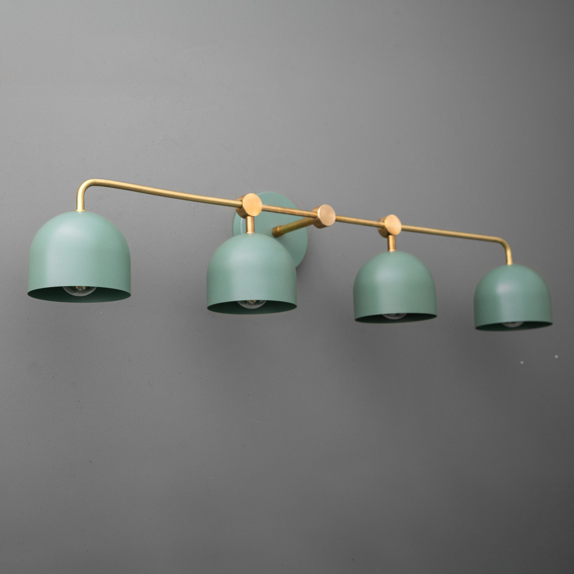 VANITY LIGHT MODEL NO. 1124