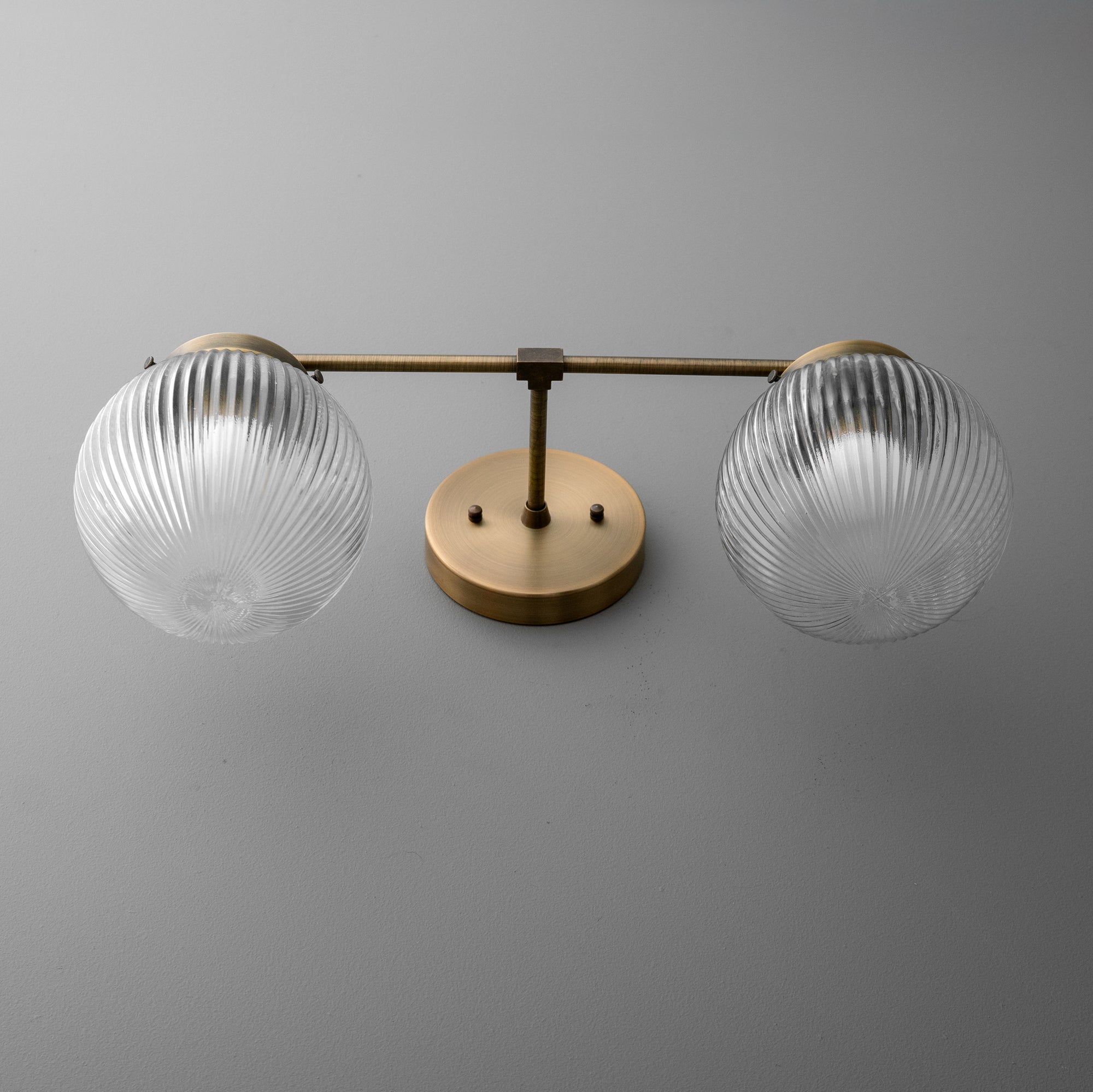 VANITY LIGHT MODEL NO. 1125