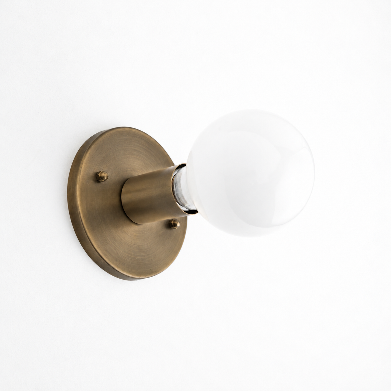 SCONCE MODEL NO. 2057 in Antique Brass