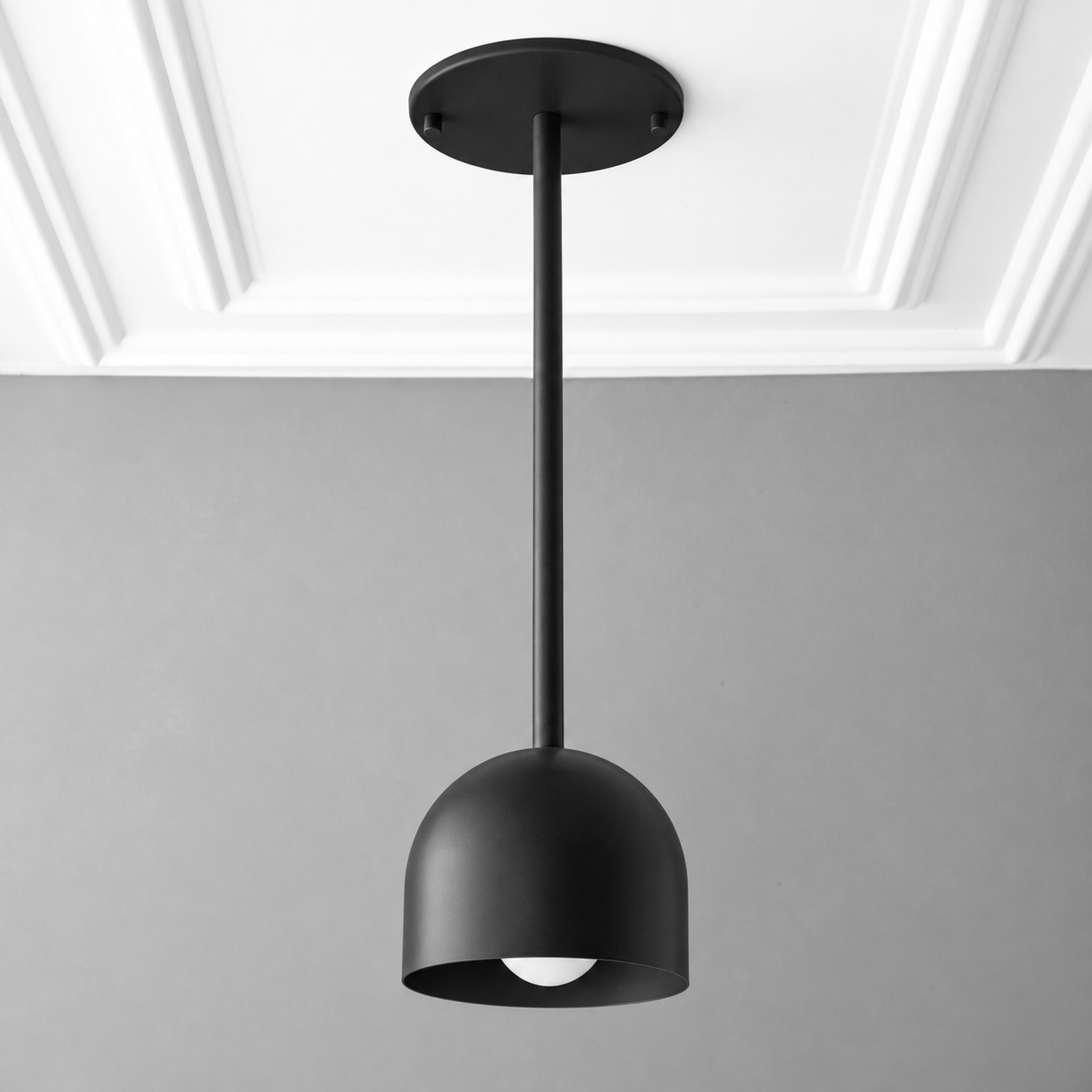 PENDANT MODEL NO. 4745 in Black