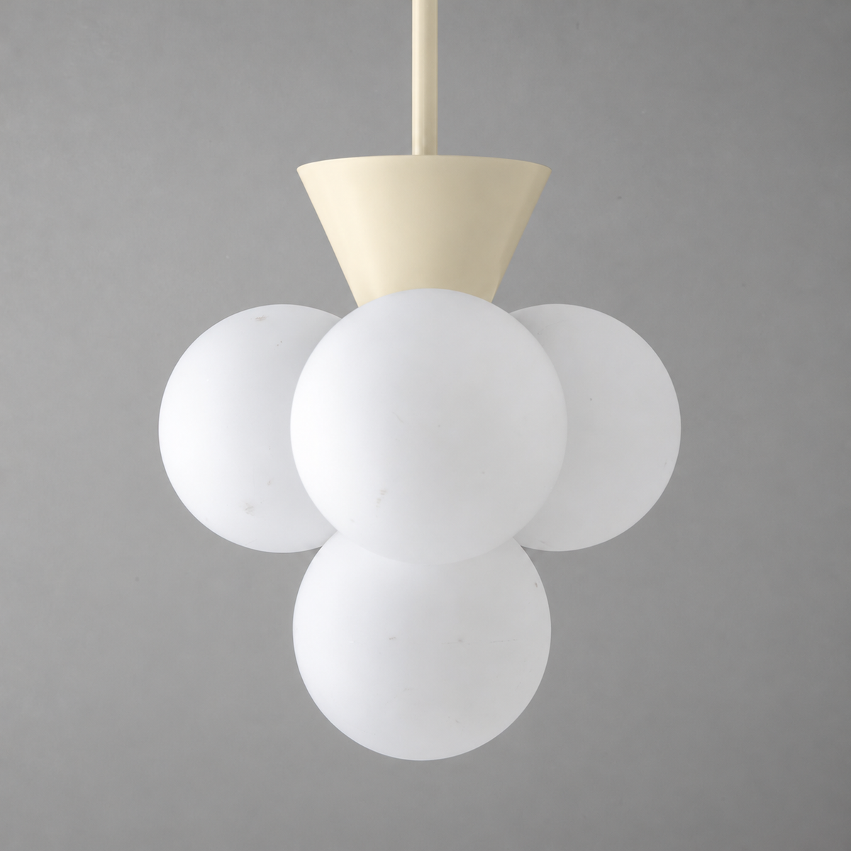 CHANDELIER MODEL NO. 9834 in Cream