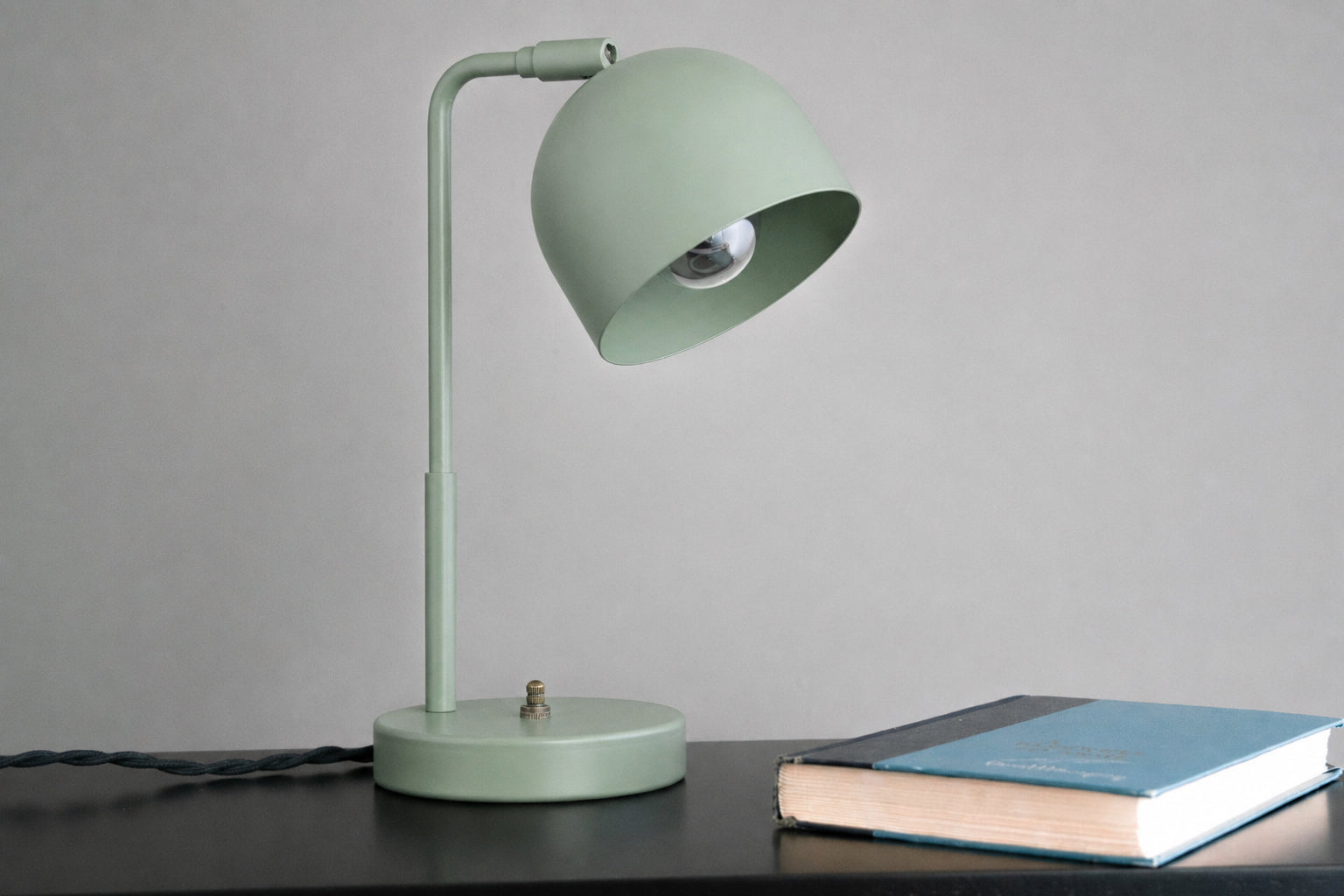 TABLE LAMP MODEL NO. 2351