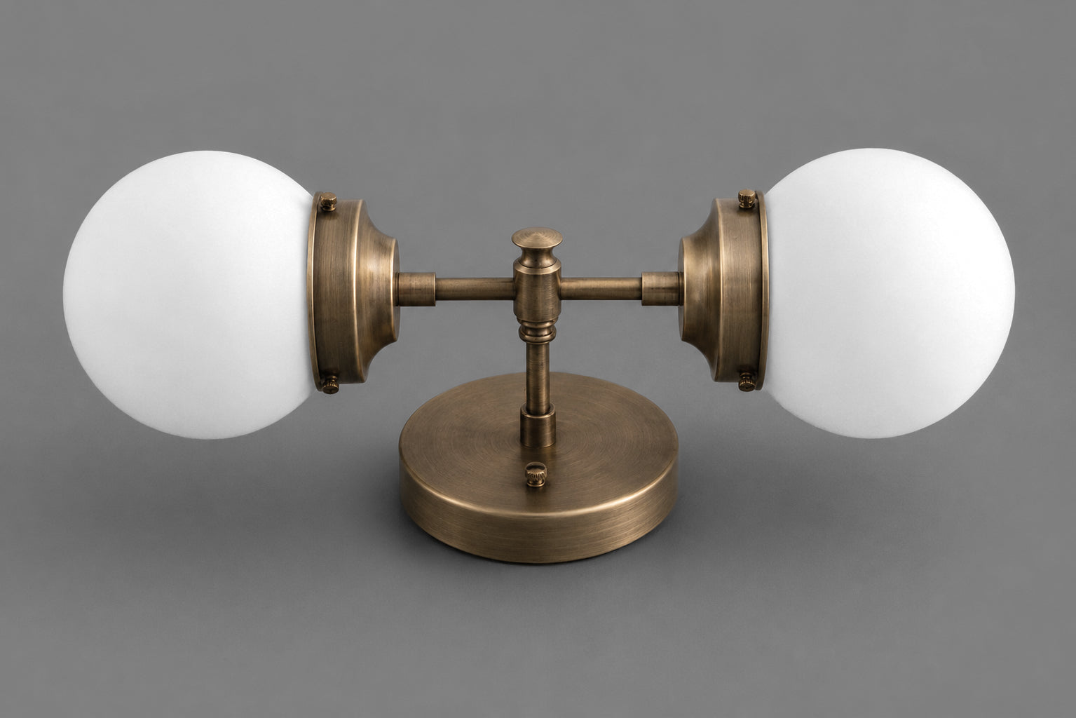 VANITY LIGHT MODEL NO. 2599