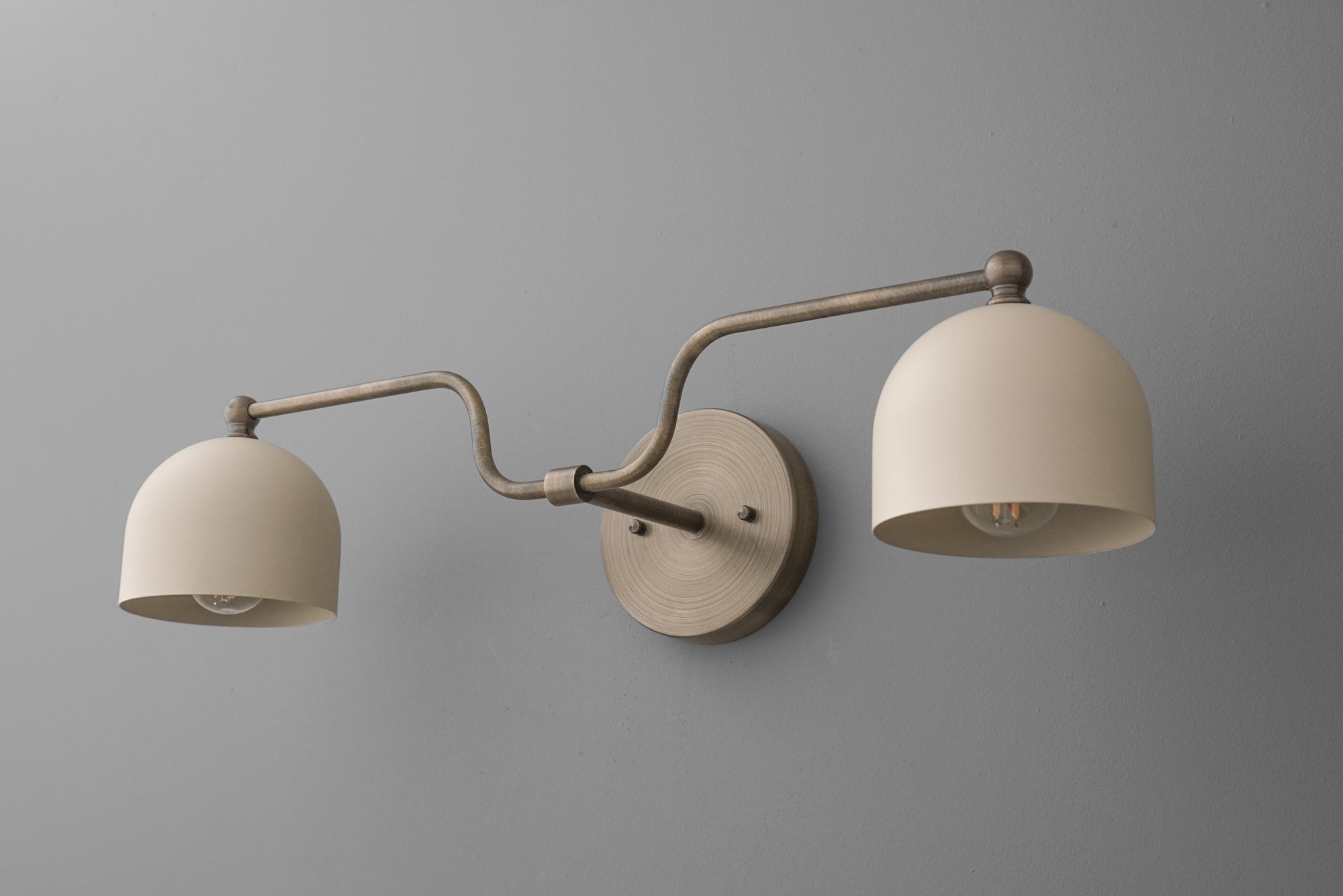 VANITY LIGHT MODEL NO. 1157
