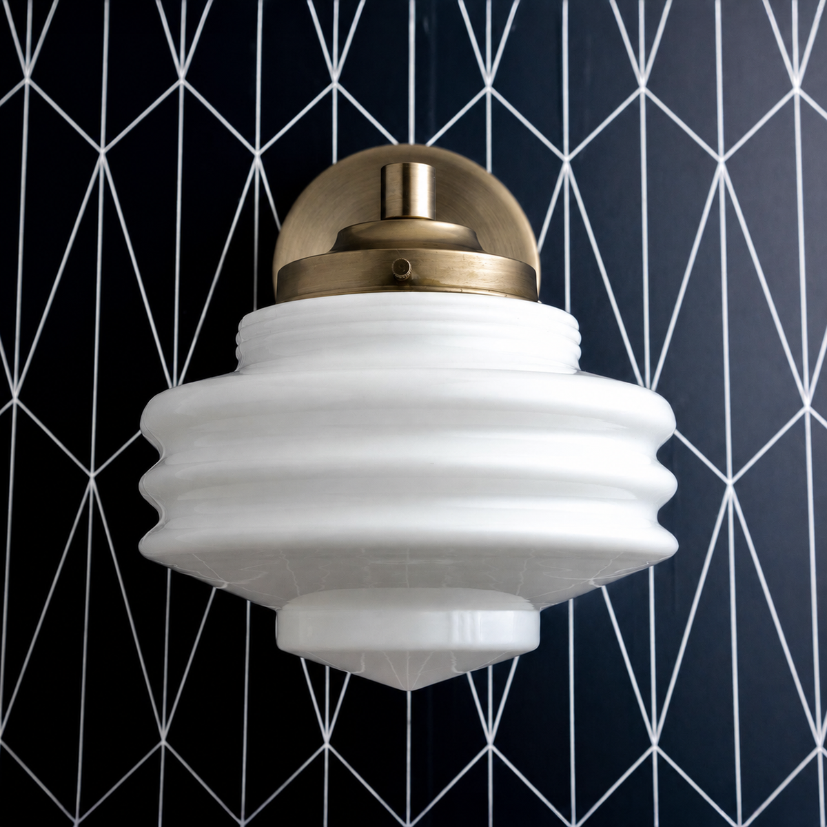 SCONCE MODEL NO. 1050 in Antique Brass