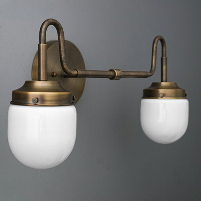 VANITY LIGHT MODEL NO. 1182