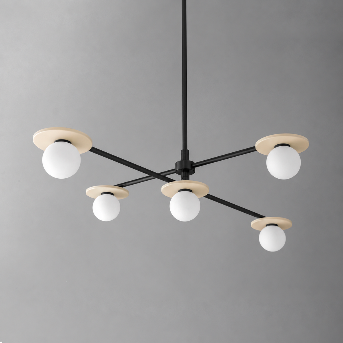 CHANDELIER MODEL NO. 4550 in Black/Cream