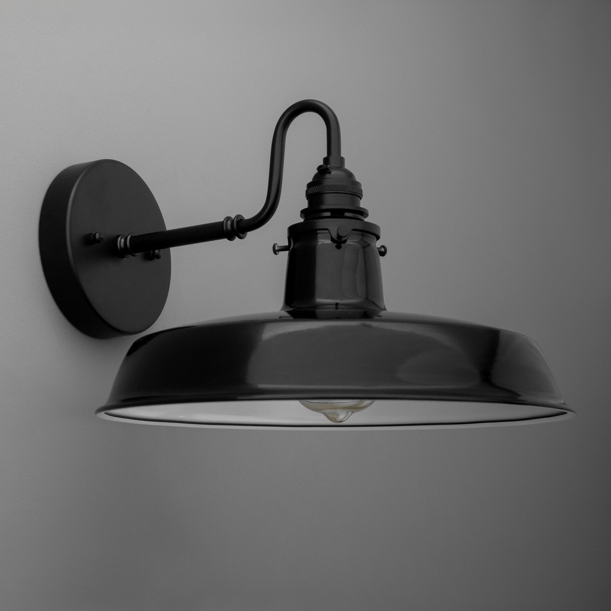 SCONCE MODEL NO. 1570