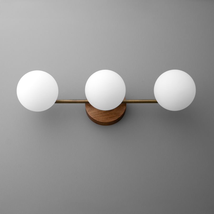 VANITY LIGHT MODEL NO. 6089