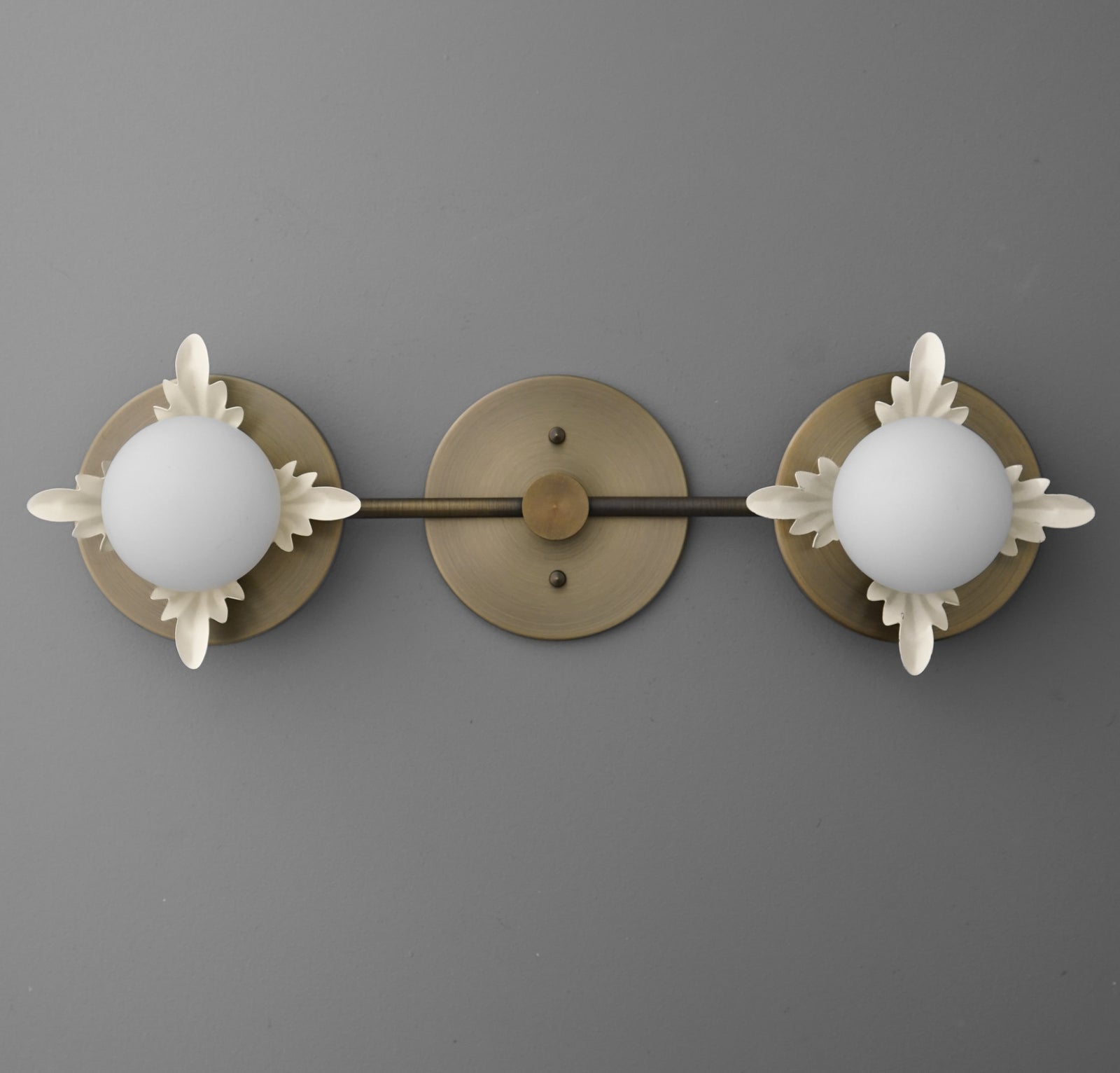 VANITY LIGHT MODEL NO. 1118