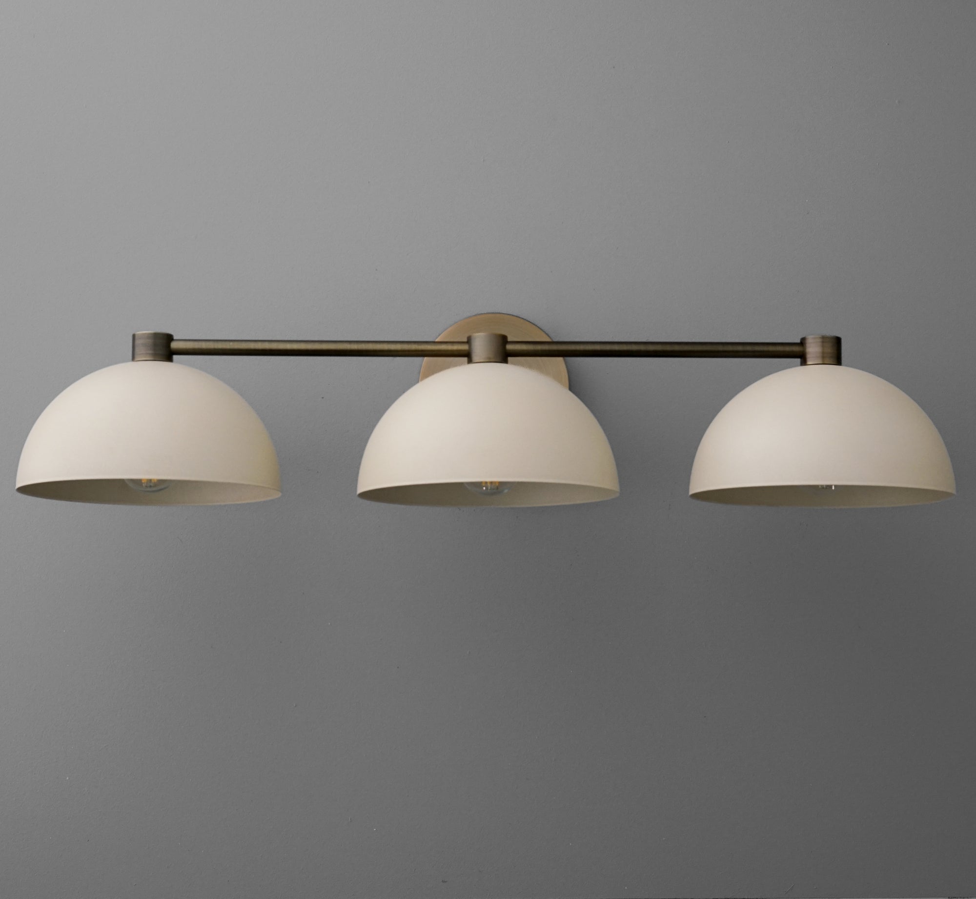 VANITY LIGHT MODEL NO. 1159