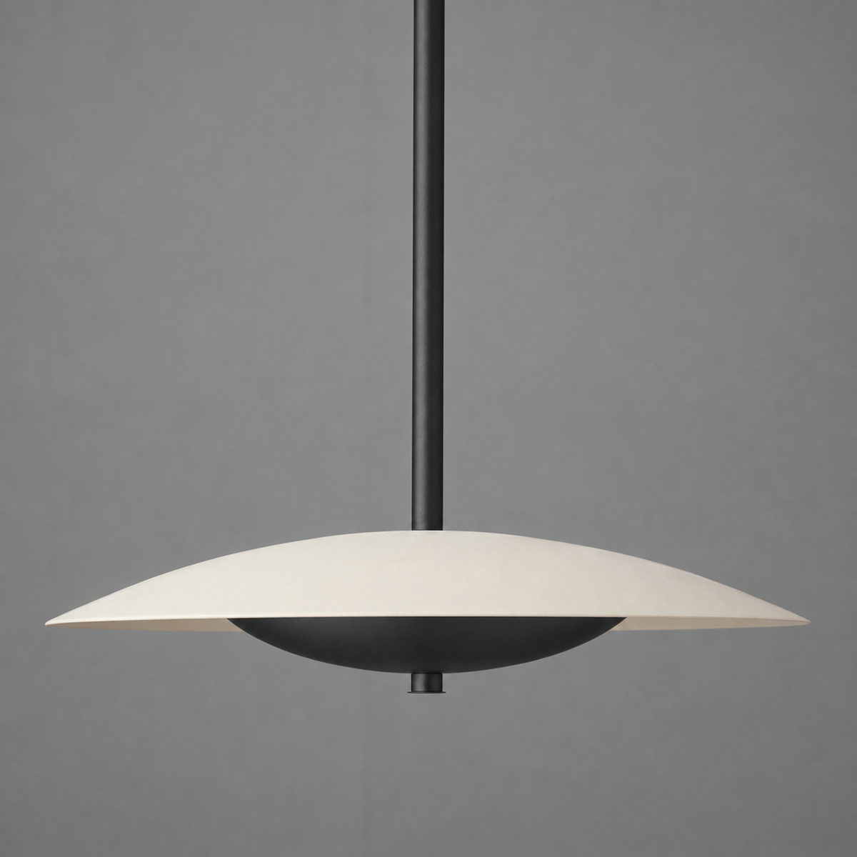 PENDANT MODEL NO. 1730 in Black/Cream