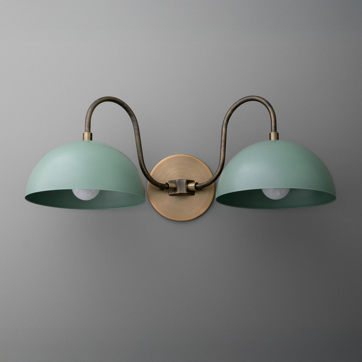 VANITY LIGHT MODEL NO. 9098