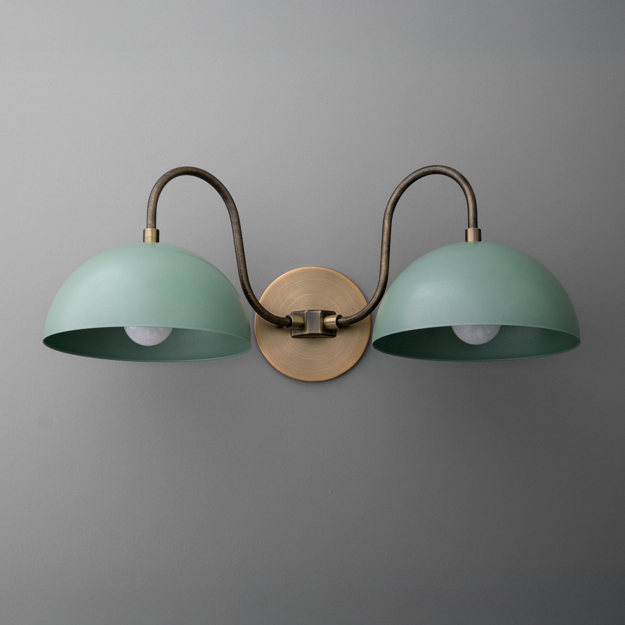 VANITY LIGHT MODEL NO. 9098