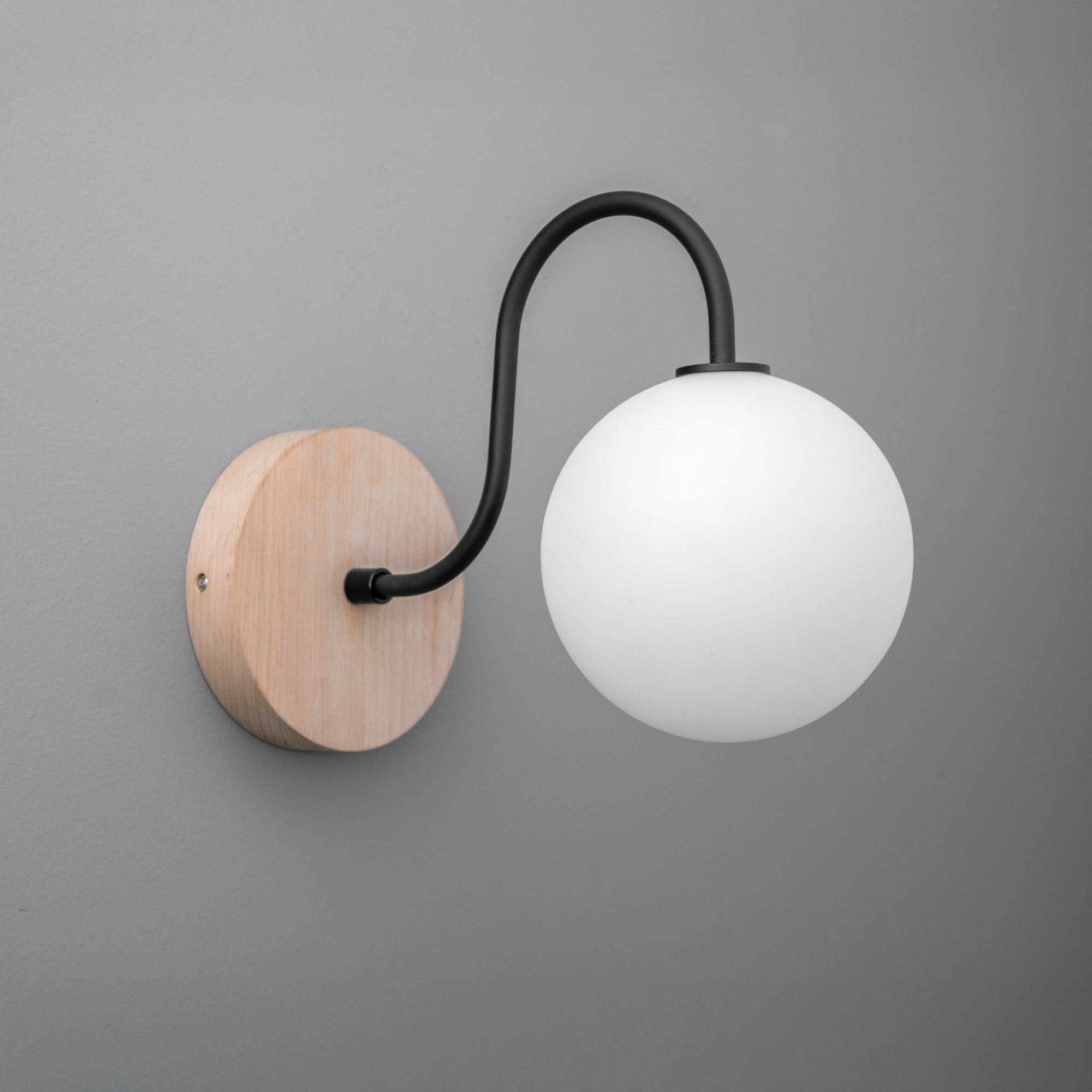 SCONCE MODEL NO. 0192