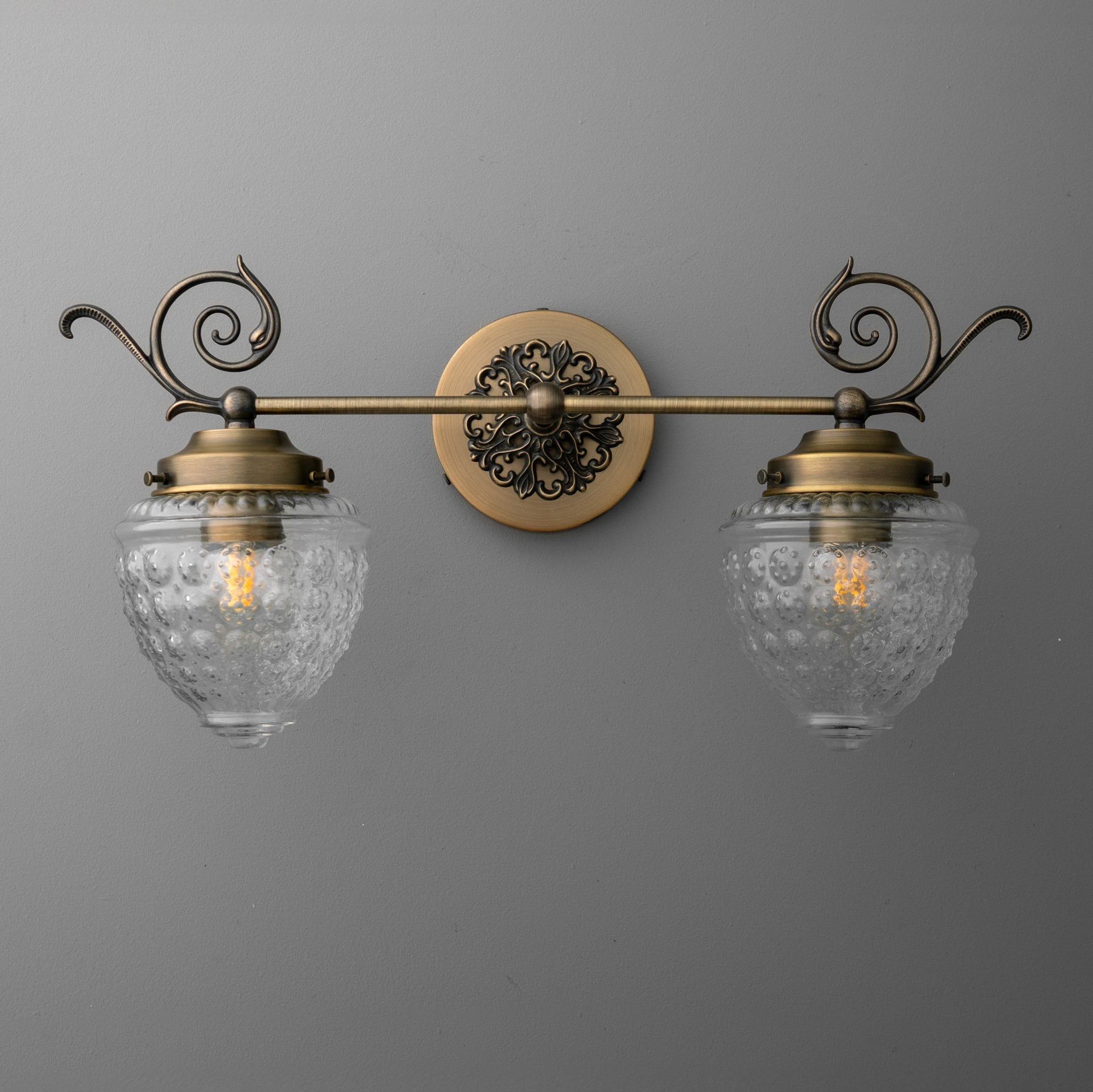 VANITY LIGHT MODEL NO. 5018