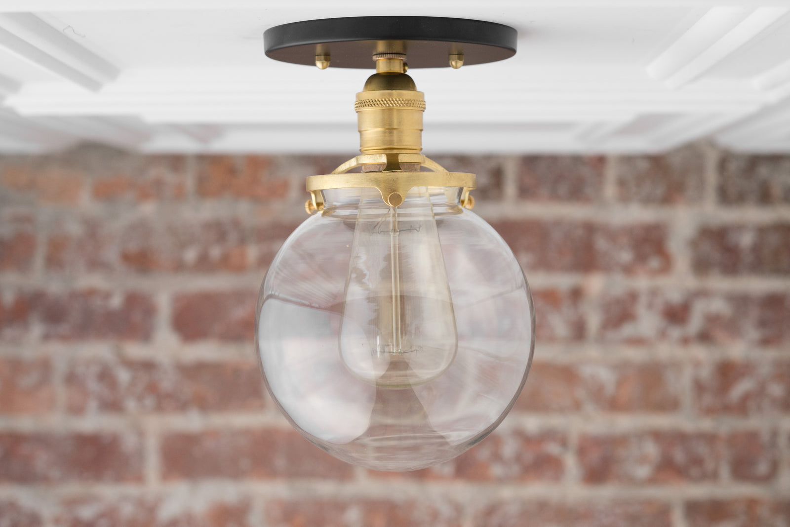 CEILING LIGHT MODEL NO. 1653