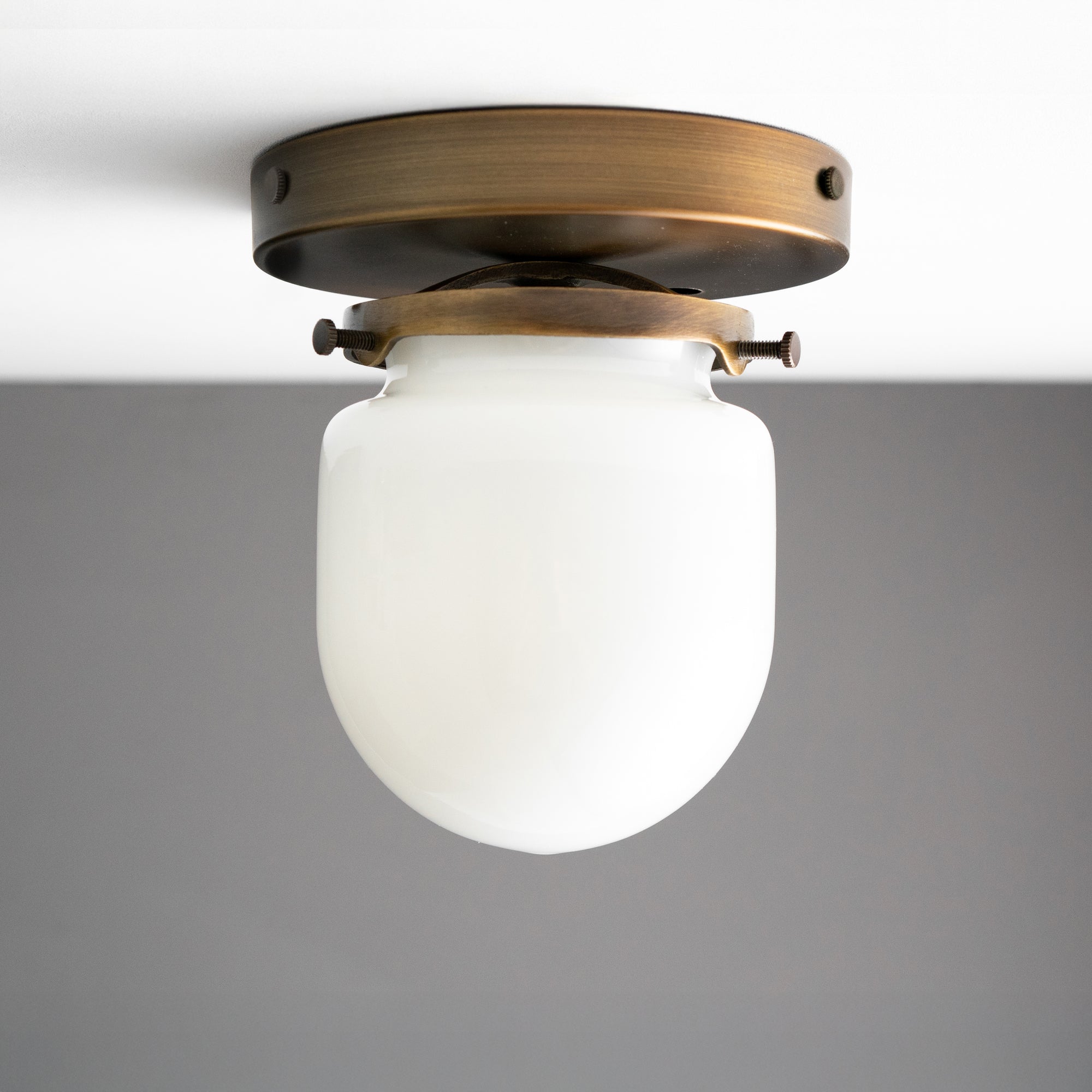 CEILING LIGHT MODEL NO. 6213
