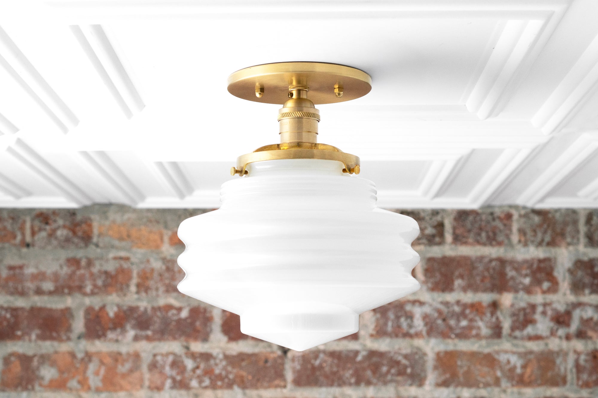 CEILING LIGHT MODEL NO. 8295