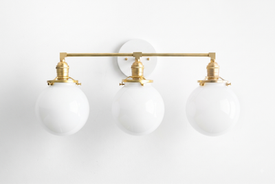 VANITY LIGHT MODEL NO. 4111