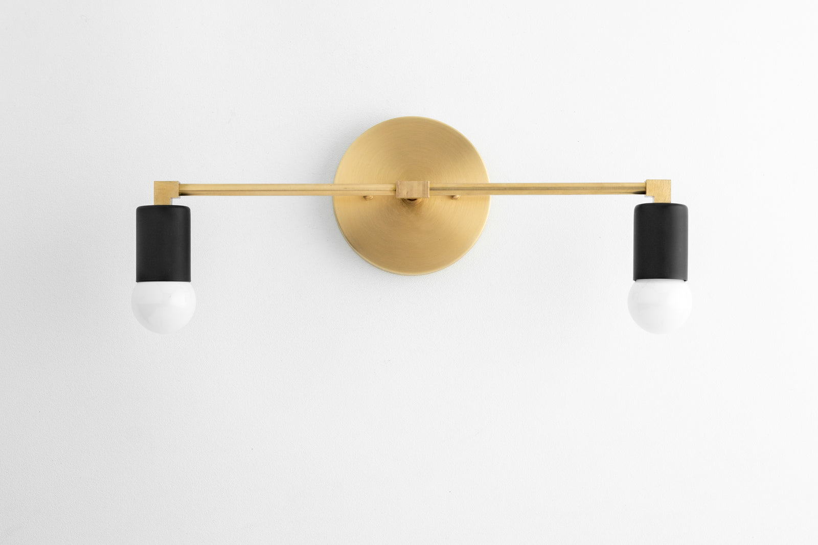 VANITY LIGHT MODEL NO. 8412