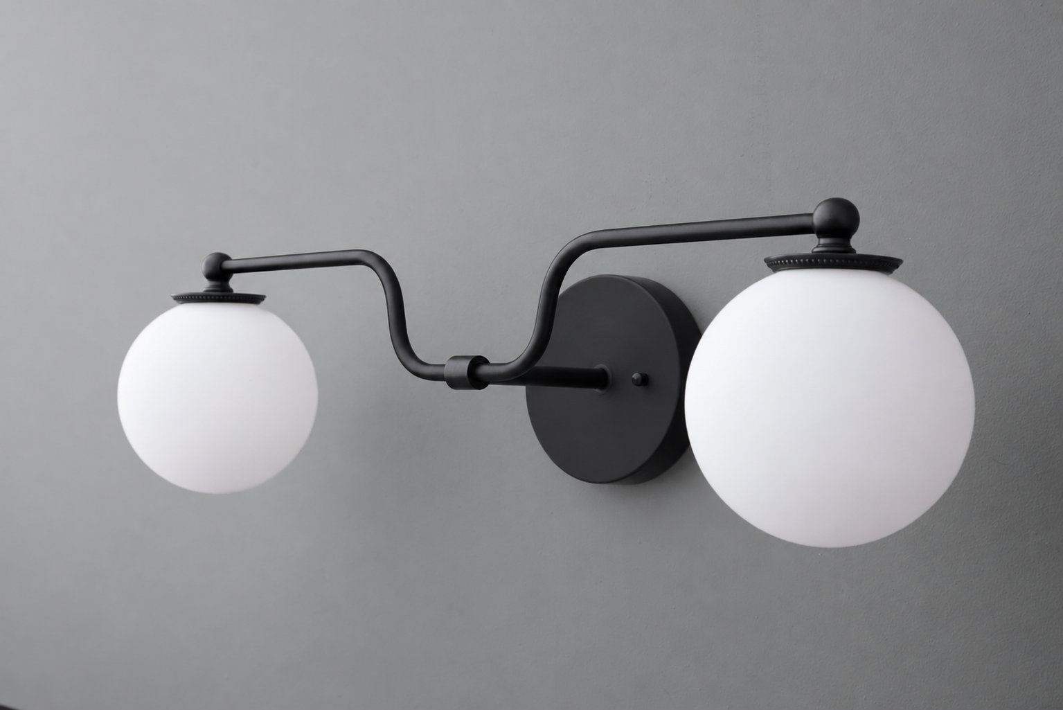 VANITY LIGHT MODEL NO. 1153