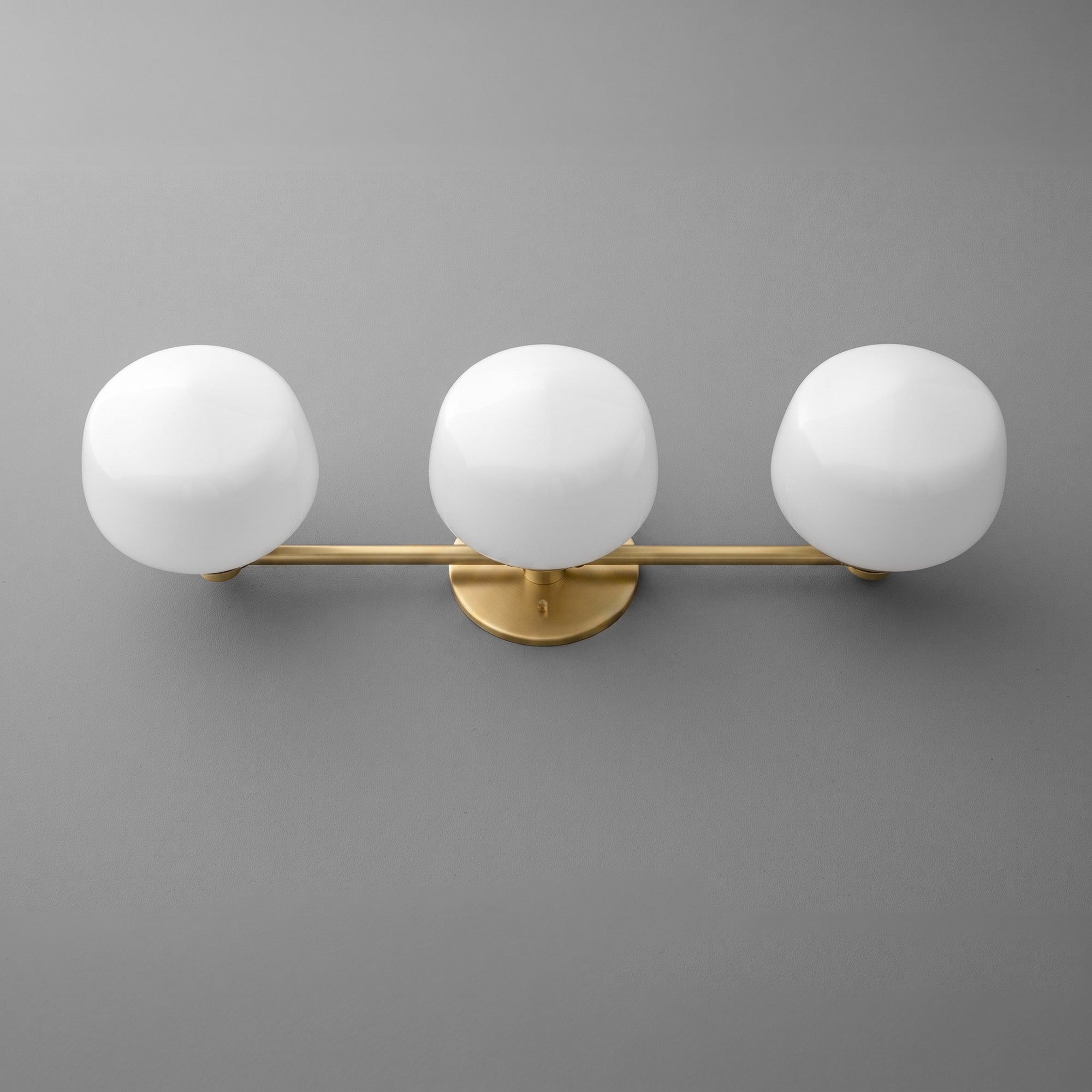 VANITY LIGHT MODEL NO. 1106
