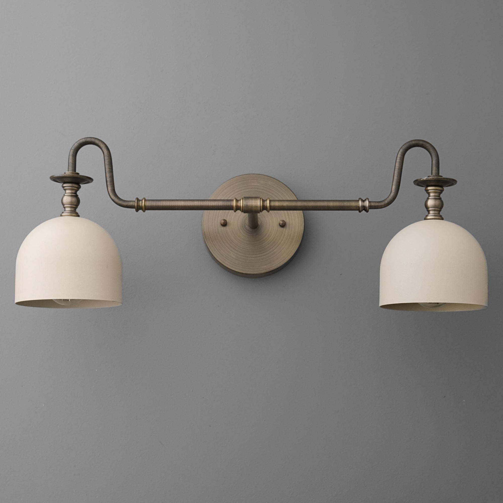VANITY LIGHT MODEL NO. 1115