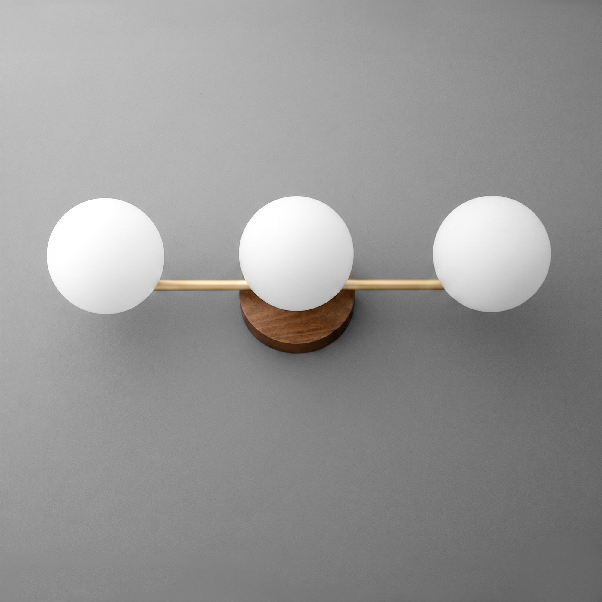 VANITY LIGHT MODEL NO. 6089